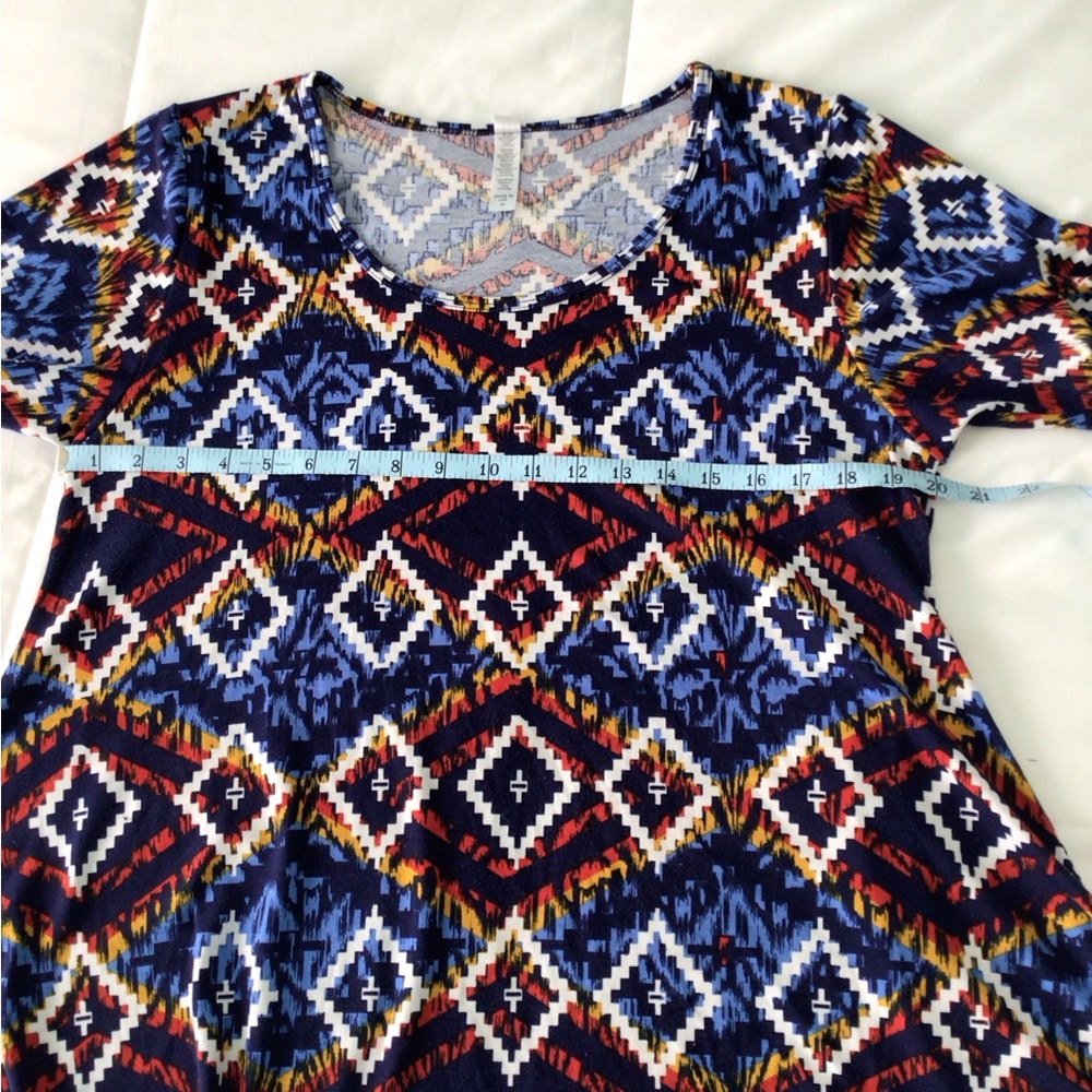 Top - LuLaRoe - Picture 4 of 7